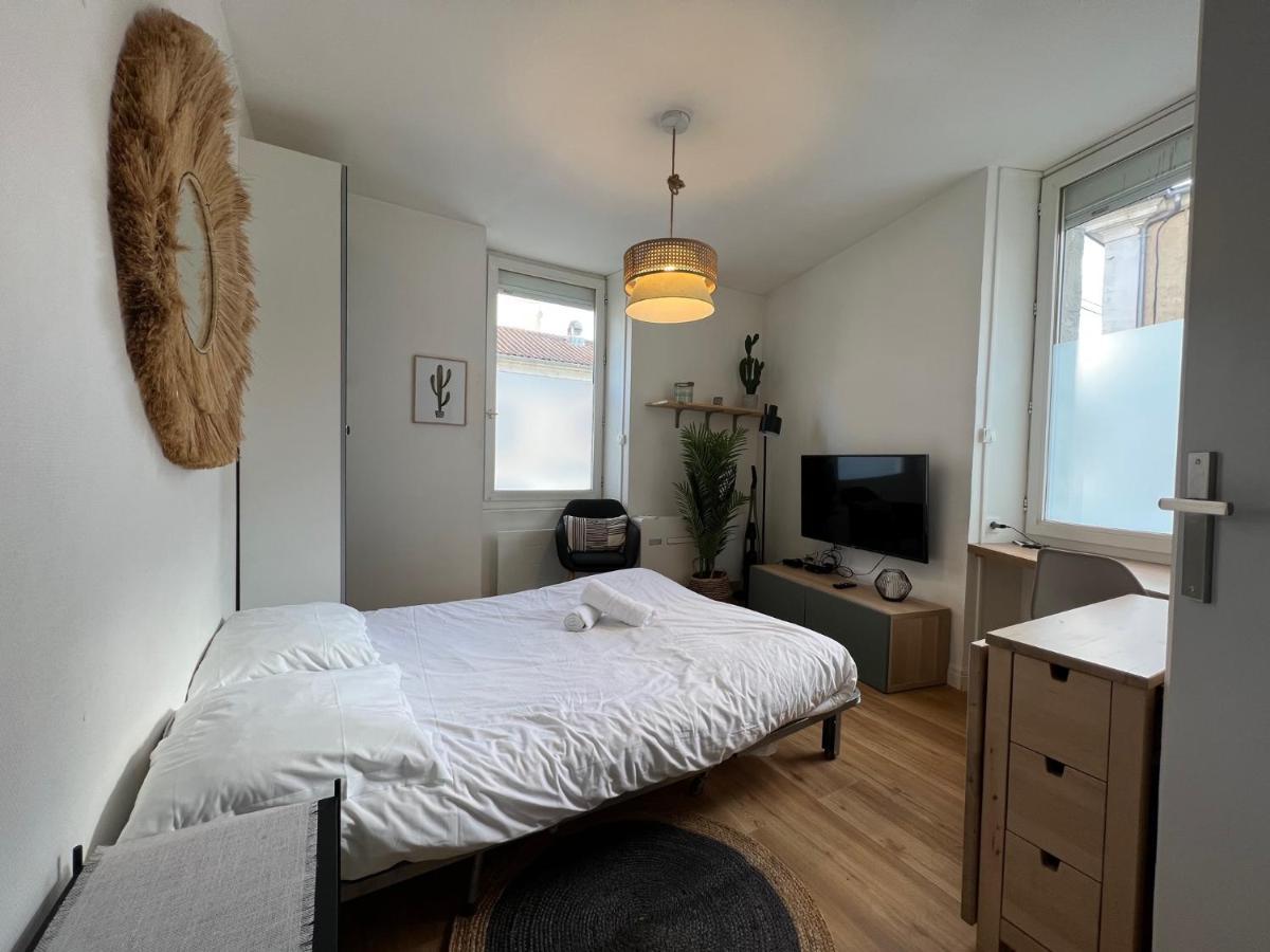 Le Studio Cosy Apartment Perigueux Bagian luar foto